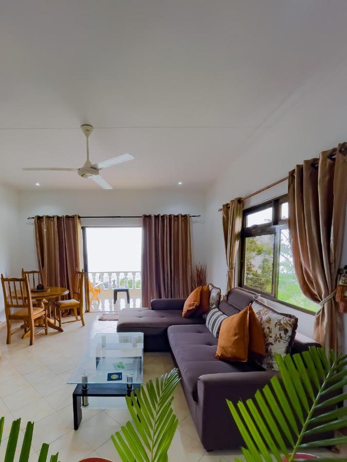 Jardin Marron Apartment Baie Sainte Anne Екстериор снимка