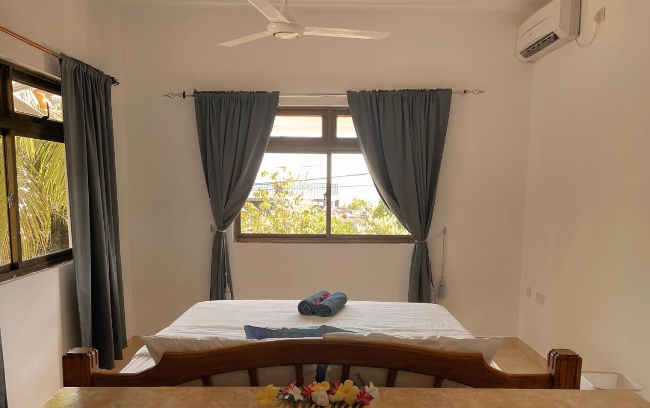 Jardin Marron Apartment Baie Sainte Anne Екстериор снимка