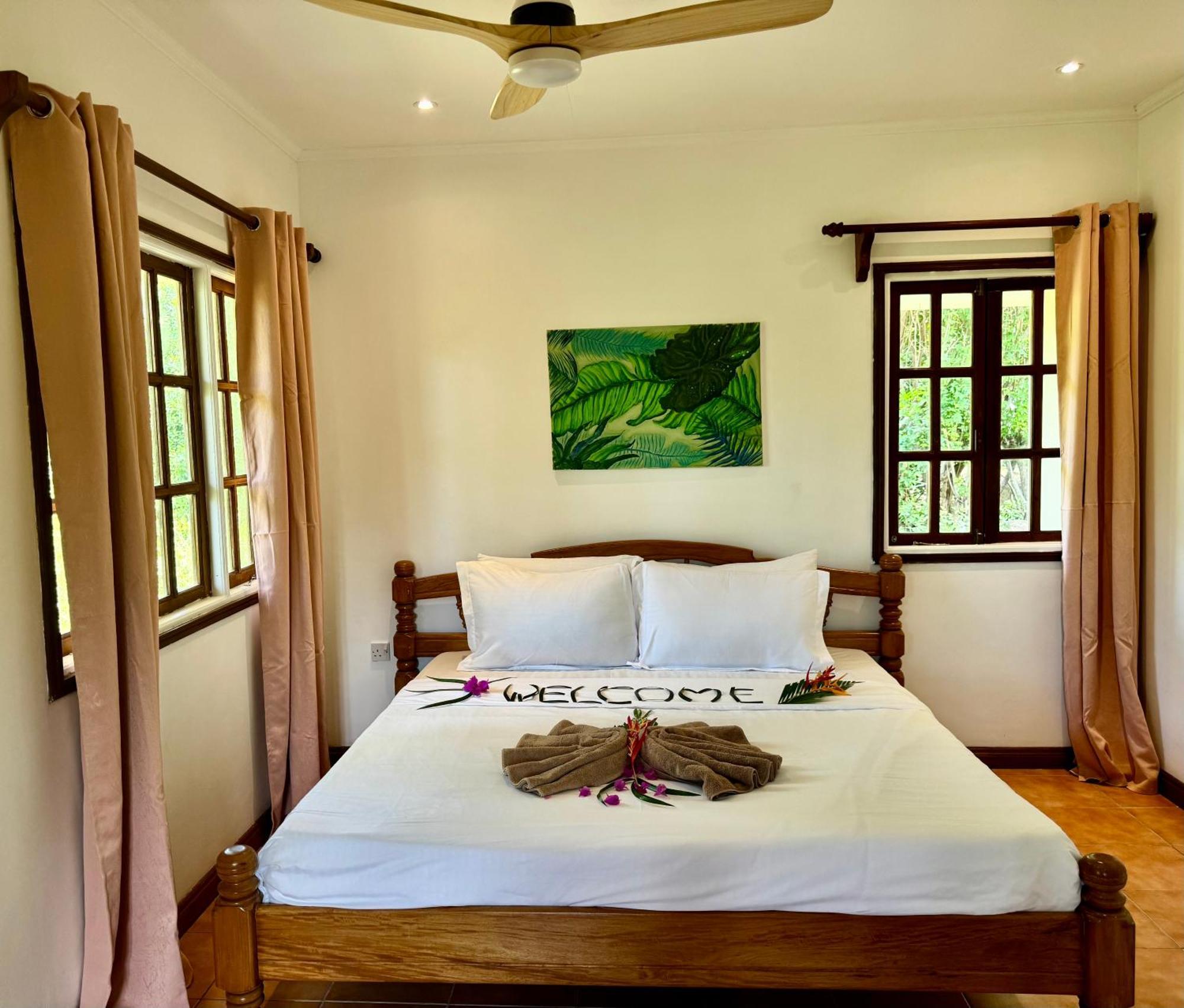 Jardin Marron Apartment Baie Sainte Anne Екстериор снимка